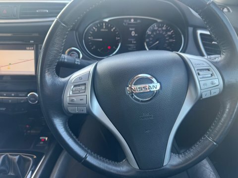 Nissan X-Trail Black #8