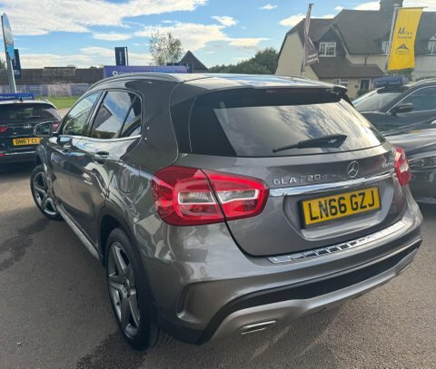 Mercedes-Benz GLA Class 2.1 Gla220d Amg  #5