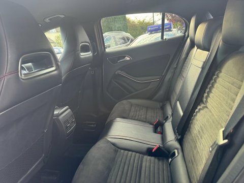 Mercedes-Benz GLA Class Gla 200D 4Matic Sport Premium Grey #21