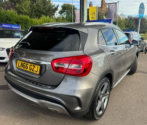 Mercedes-Benz GLA Class Gla 200D 4Matic Sport Premium Grey #7