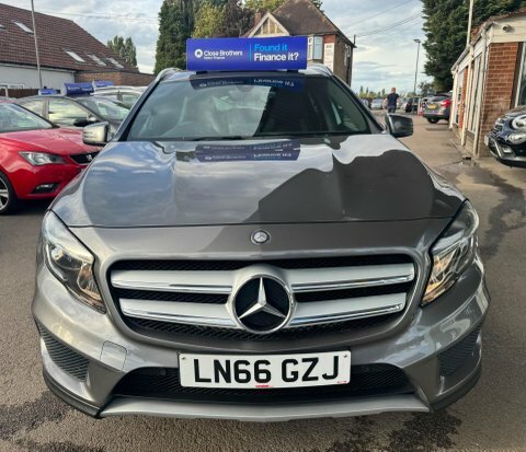 Mercedes-Benz GLA Class 2.1 Gla220d Amg  #2