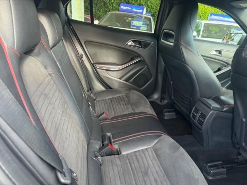 Mercedes-Benz GLA Class Gla 200D 4Matic Sport Premium Grey #20