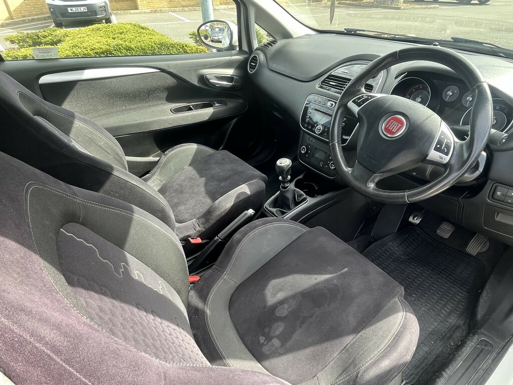 Fiat Punto 1.4 Easy Euro 6 Ss Red #9