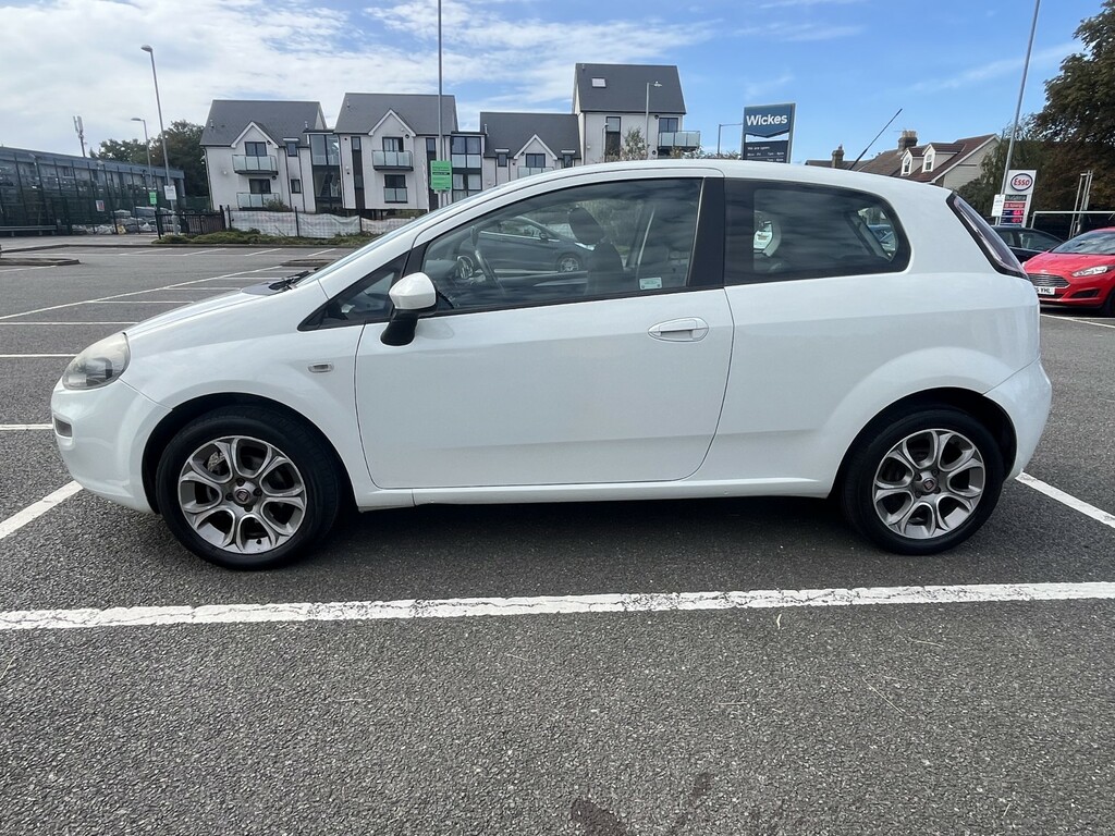 Fiat Punto 1.2 Punto 3-Door 1.2 8V 69Hp Easy White #3