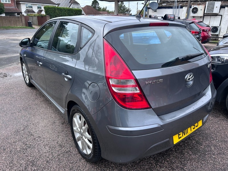 Hyundai I30 Hatchback Red #7