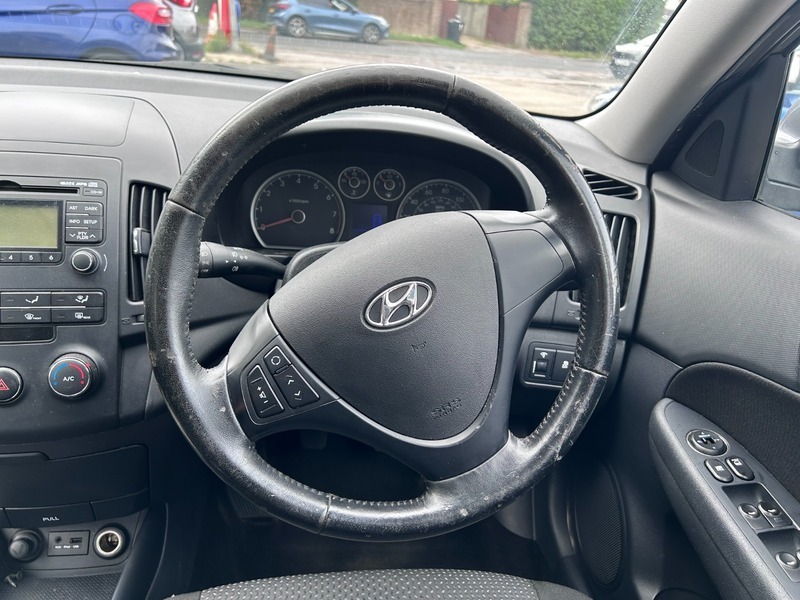 Hyundai I30 Hatchback Red #15