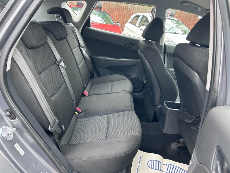 Hyundai I30 Hatchback Red #12
