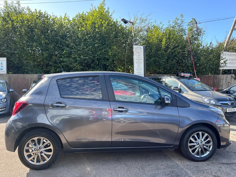 Toyota Yaris Vvt-i Icon Grey #4