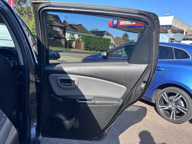 Toyota Yaris  Black #11