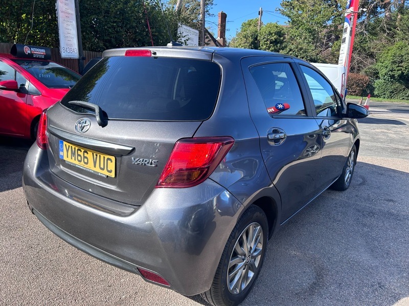 Toyota Yaris Vvt-i Icon Grey #5