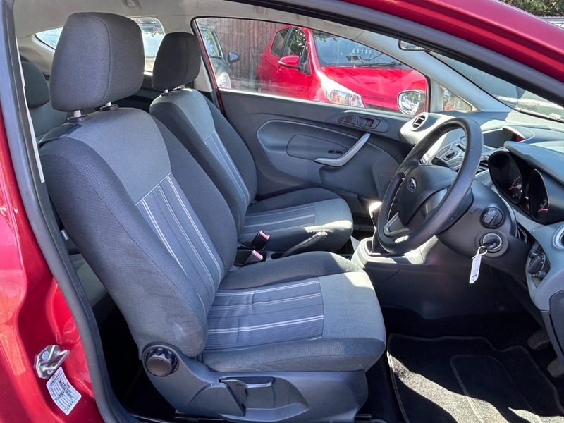 Ford Fiesta Style Climate Green #19