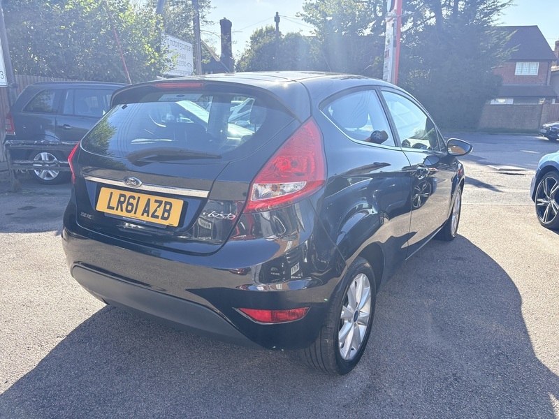 Ford Fiesta Zetec Black #6