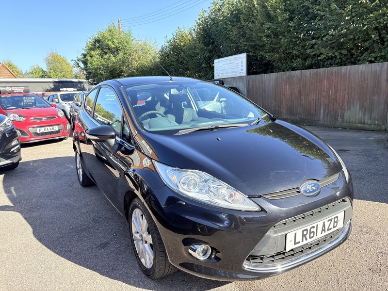 Ford Fiesta Zetec Black #2