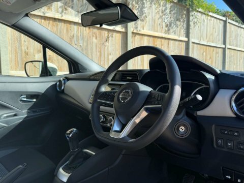 Nissan Micra 1.0 Micra Acenta White #3