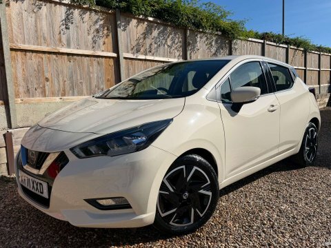 Nissan Micra 1.0 Micra Acenta White
