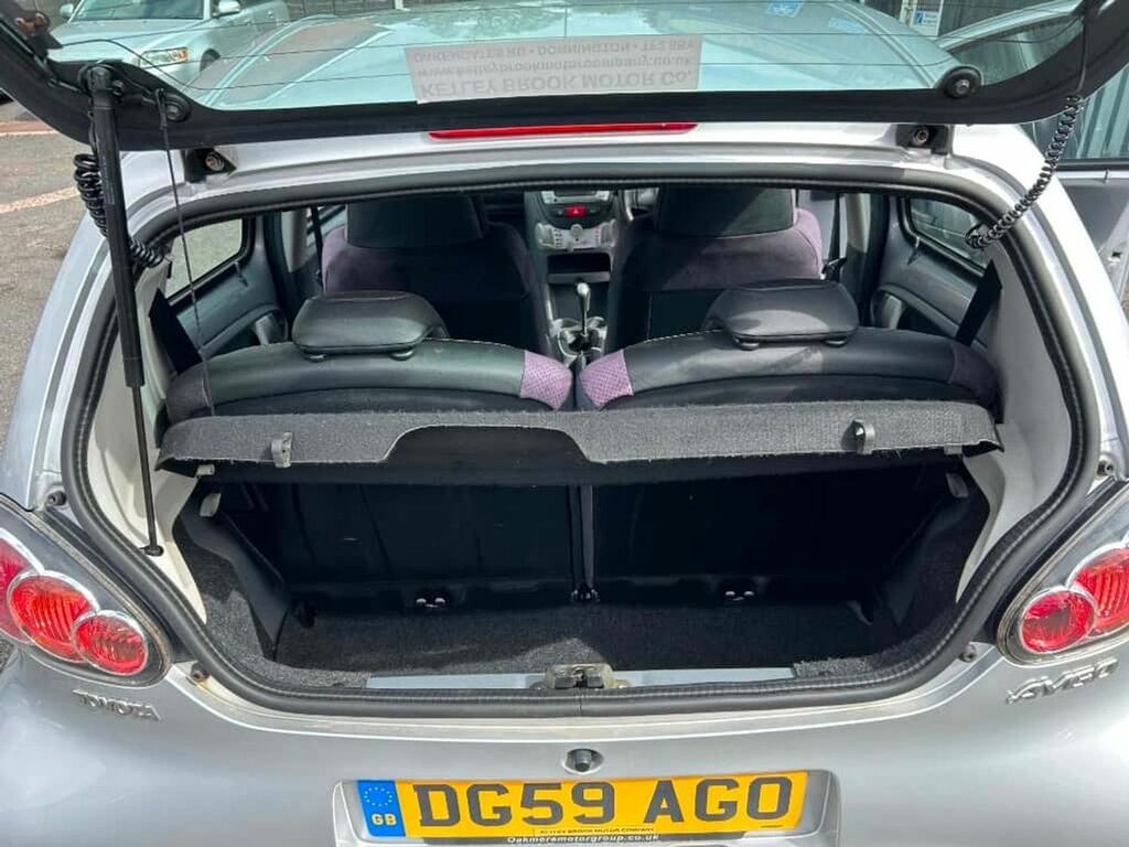 Toyota Aygo Hatchback Silver #9