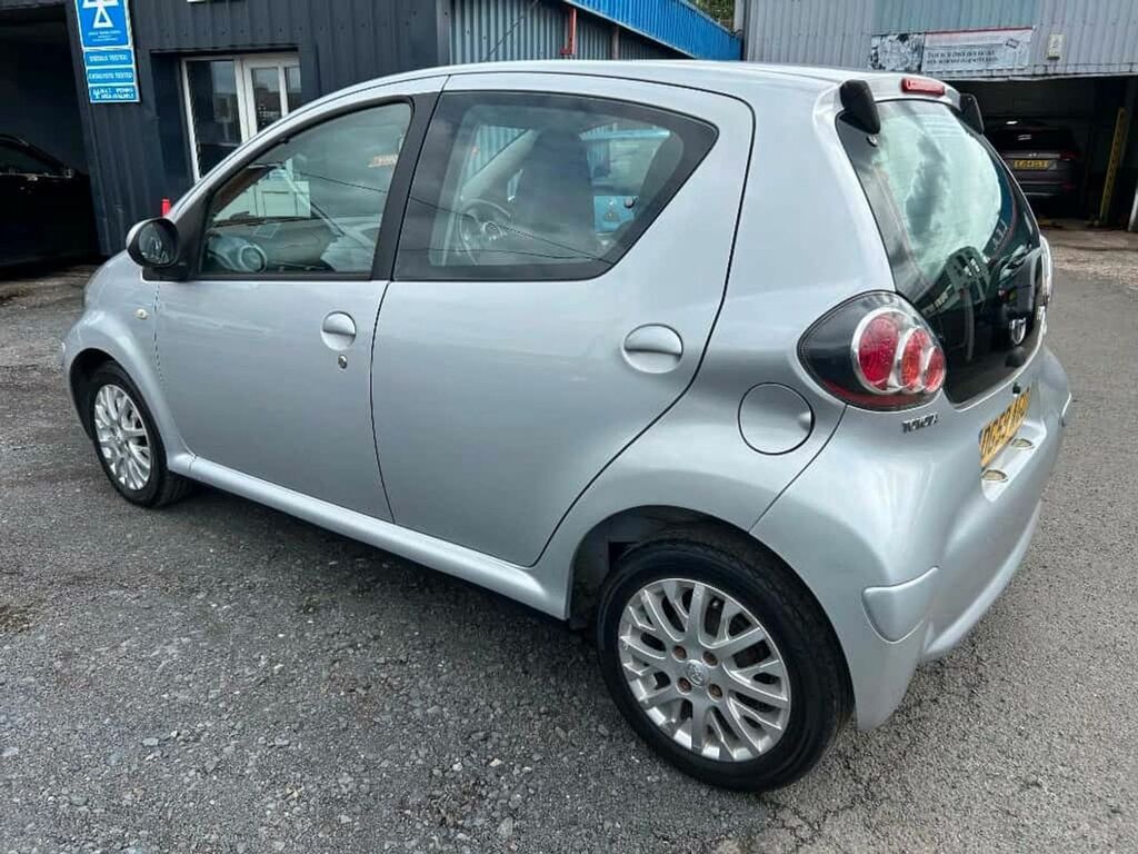 Toyota Aygo Vvt-i Platinium Silver #4