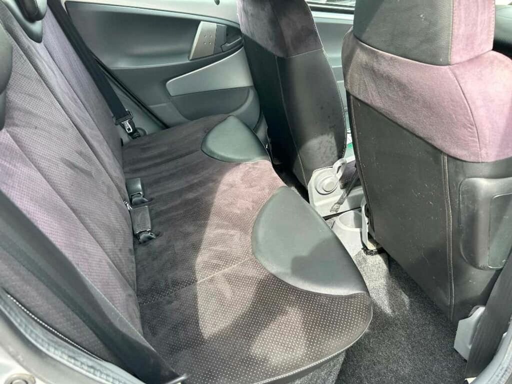 Toyota Aygo Hatchback Silver #8