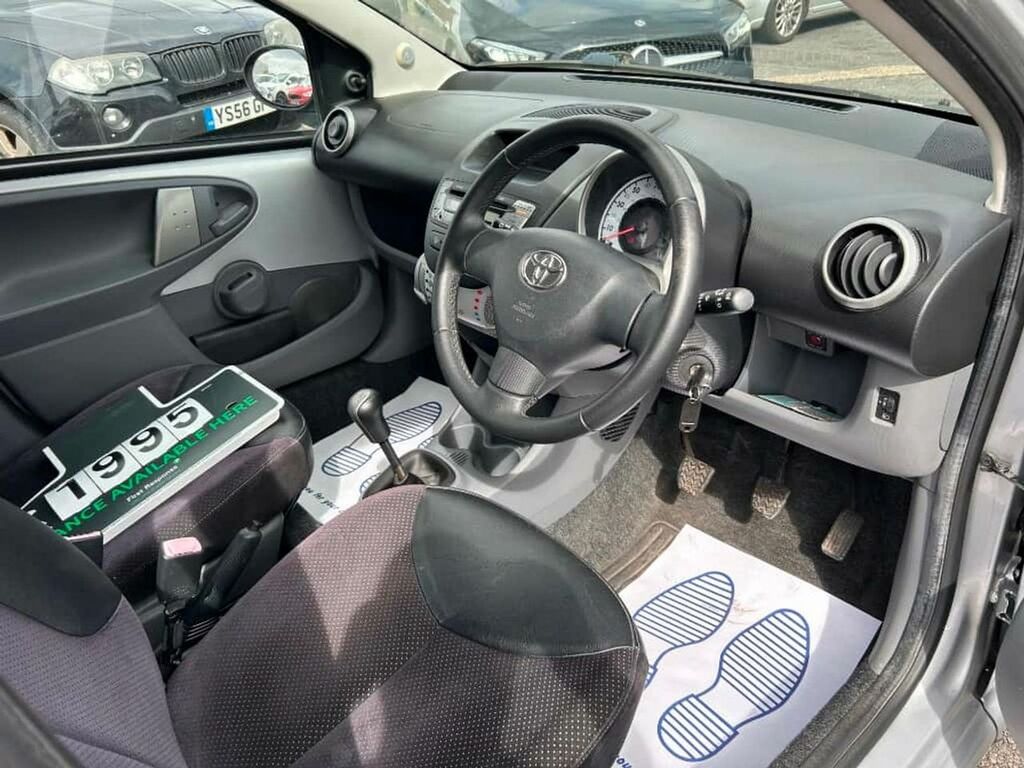 Toyota Aygo Hatchback Silver #7