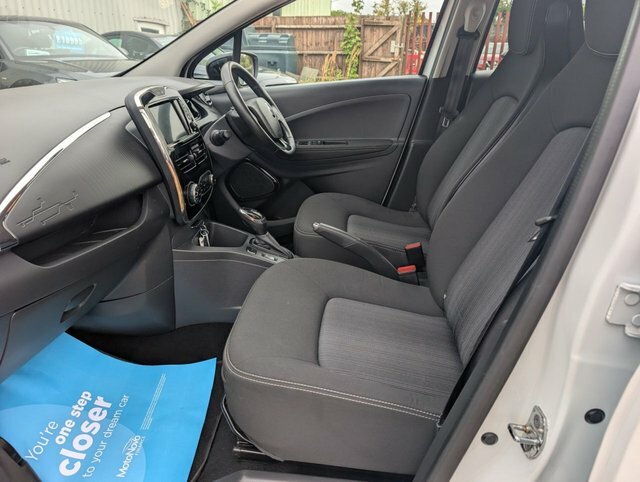 Renault Zoe Dynamique Nav Ze 40 A White #37