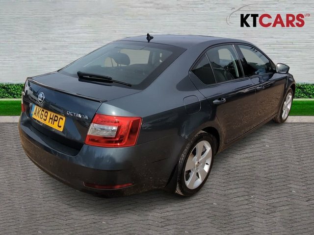 Skoda Octavia Tsi Act Se Drive Grey #4