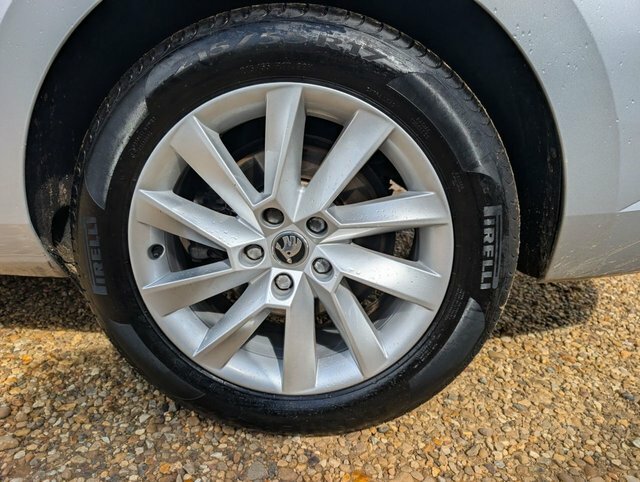 Skoda Superb 1.5 Tsi Se L Dsg Green #45