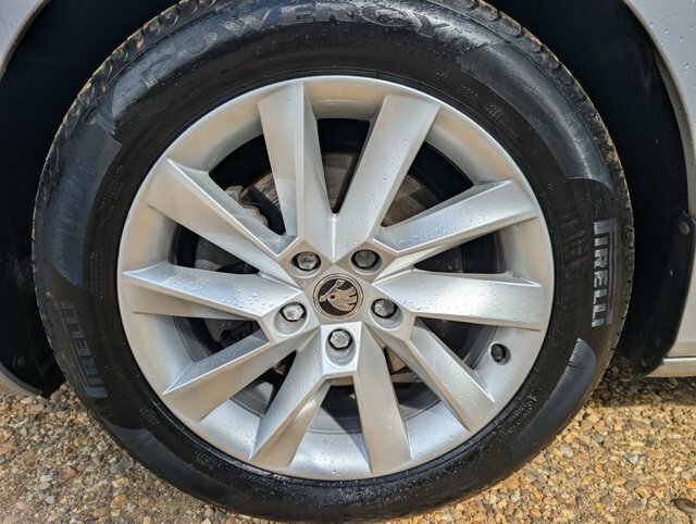 Skoda Superb 1.5 Tsi Se L Dsg Green #44