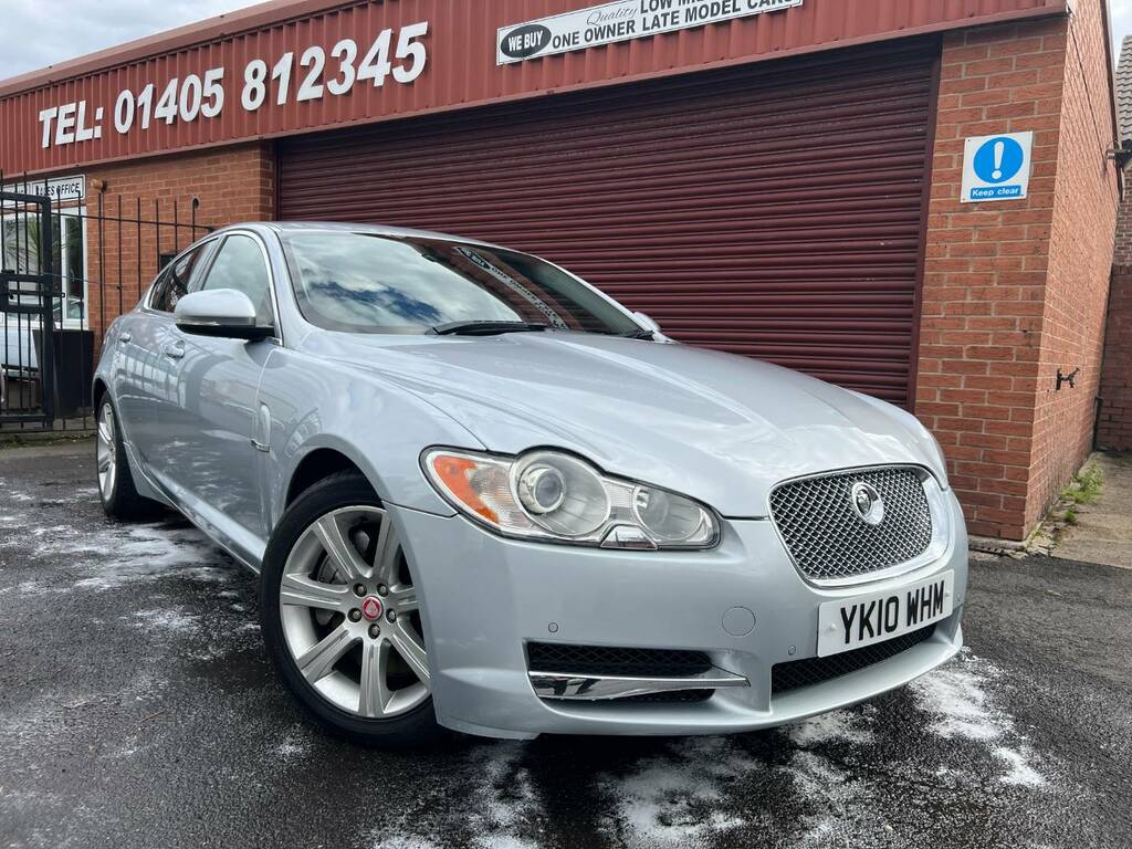 Jaguar XF 3.0D V6 Luxury Silver