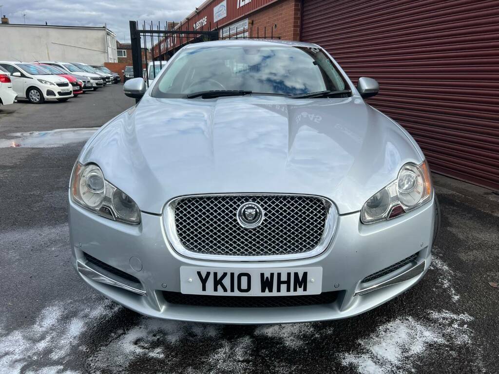 Jaguar XF 3.0D V6 Luxury Silver #2