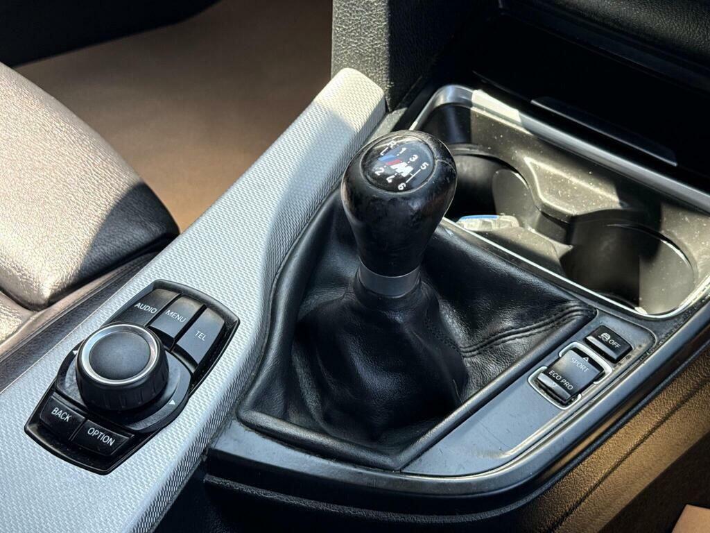 BMW 3 Series 2.0 320D Efficientdynamics Touring Silver #29