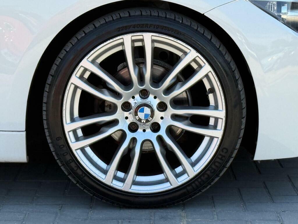 BMW 3 Series 2.0 320D Efficientdynamics Touring Silver #10