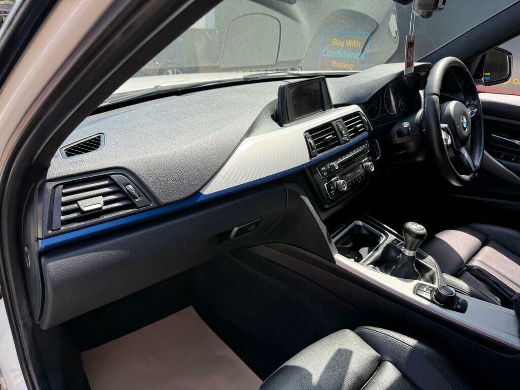 BMW 3 Series 2.0 320D Efficientdynamics Touring Silver #17