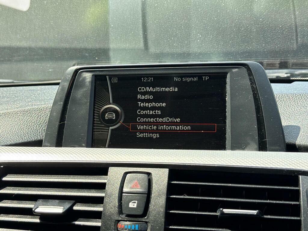BMW 3 Series 2.0 320D Efficientdynamics Touring Silver #27