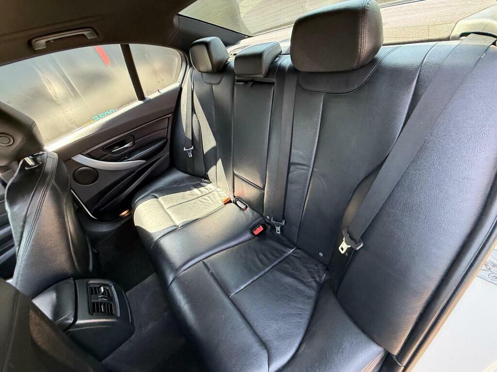 BMW 3 Series 2.0 320D Efficientdynamics Touring Silver #20