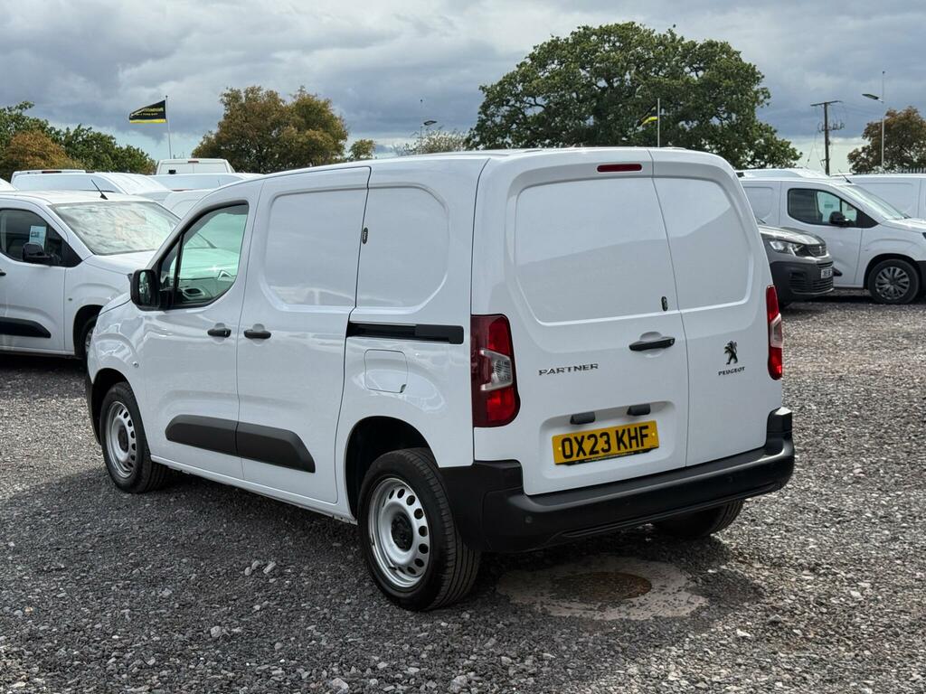 Peugeot Partner 1.5 Bluehdi 1000 Professional Premium Standard P White #4