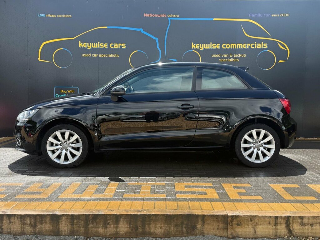 Audi A1 1.6 Tdi Sport Euro 5 Ss Black #2