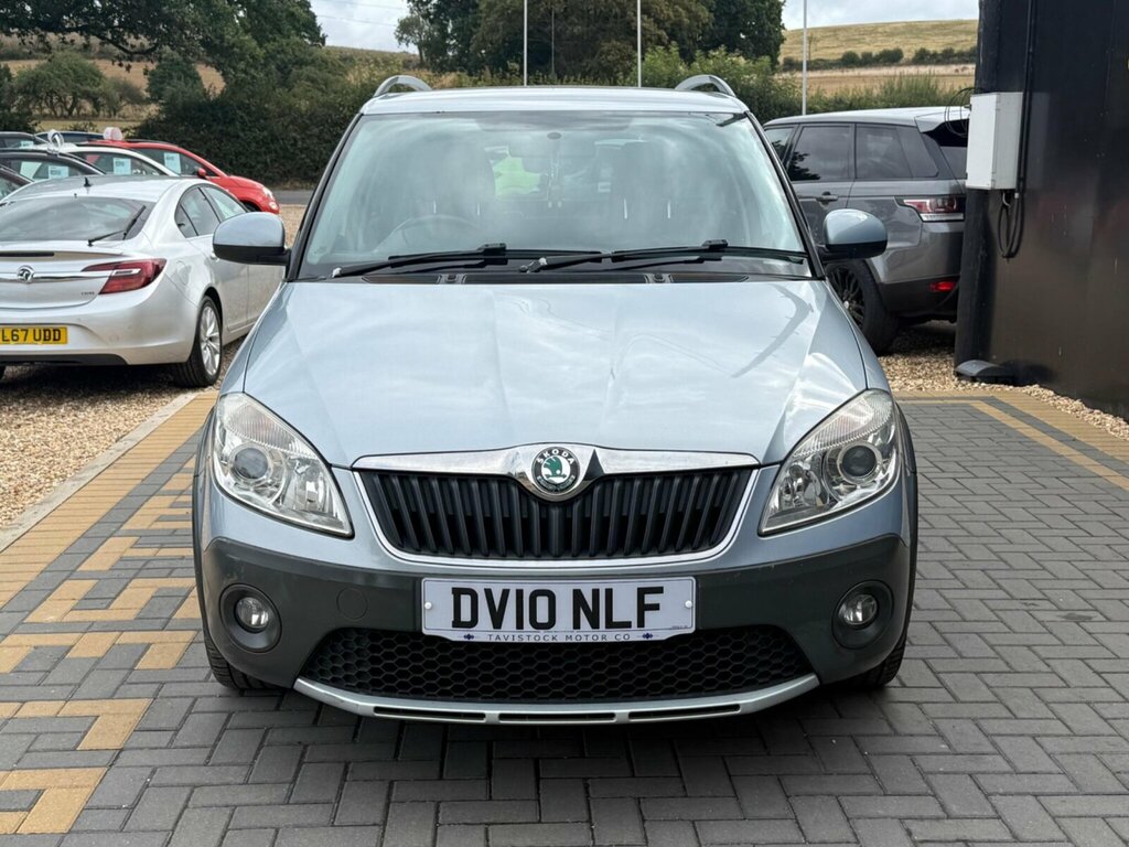 Skoda Fabia 1.2 Htp 6V 1 Red #8