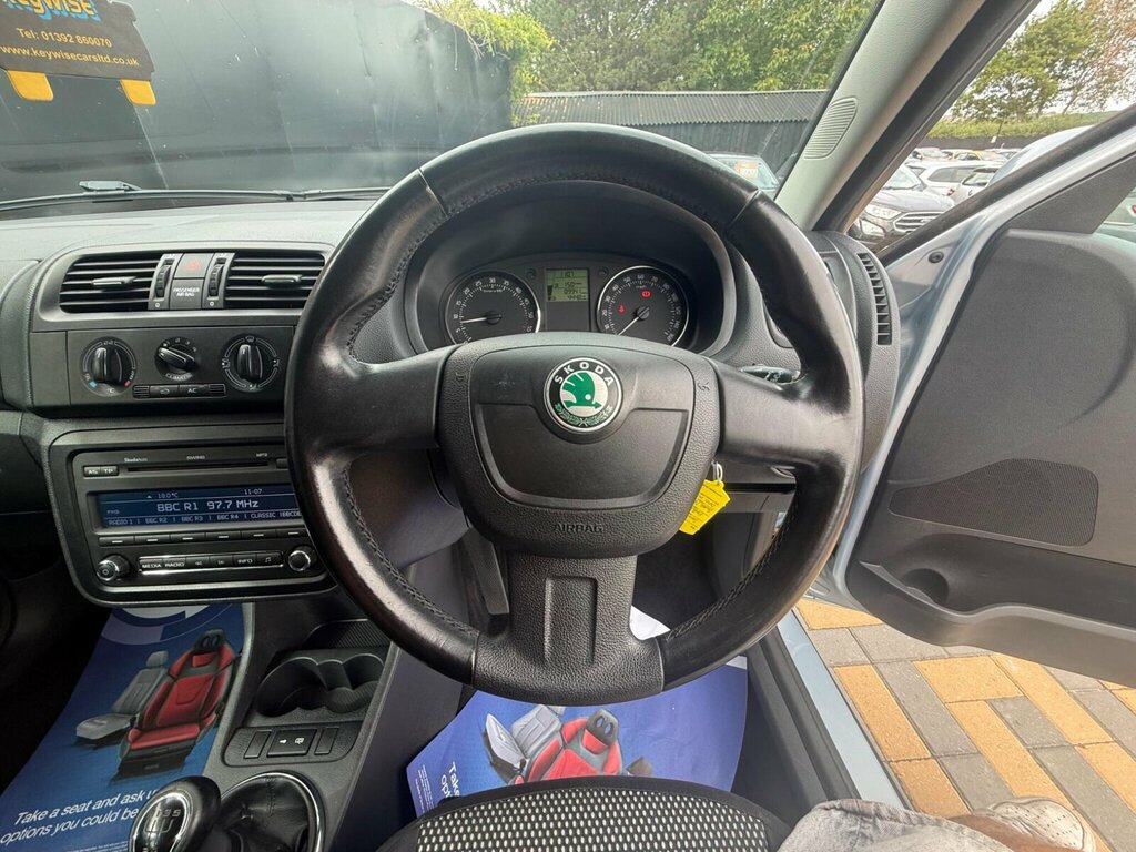 Skoda Fabia 1.2 Htp 6V 1 Red #23