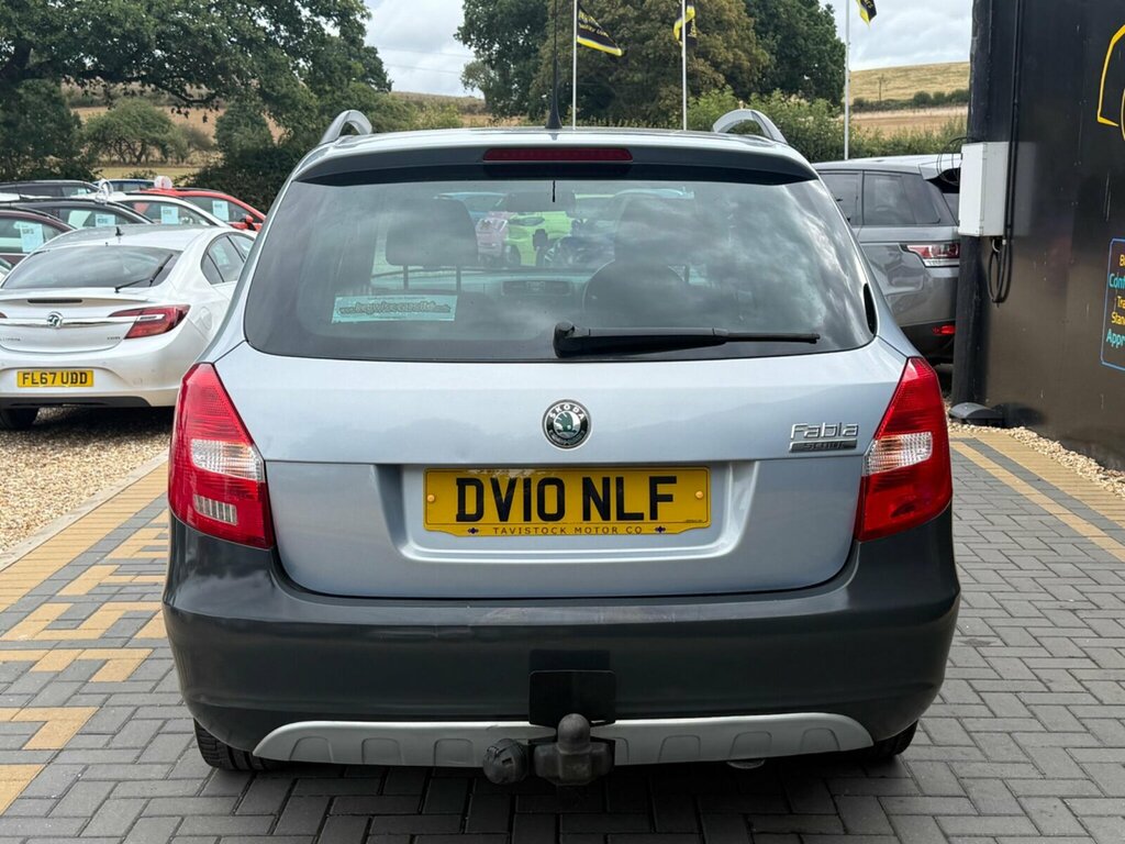 Skoda Fabia 1.6 Tdi Scout Euro 5 Blue #4