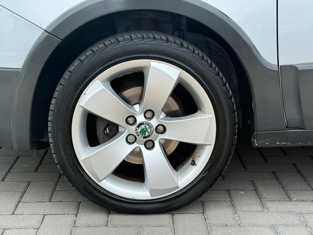 Skoda Fabia 1.2 Htp 6V 1 Red #12