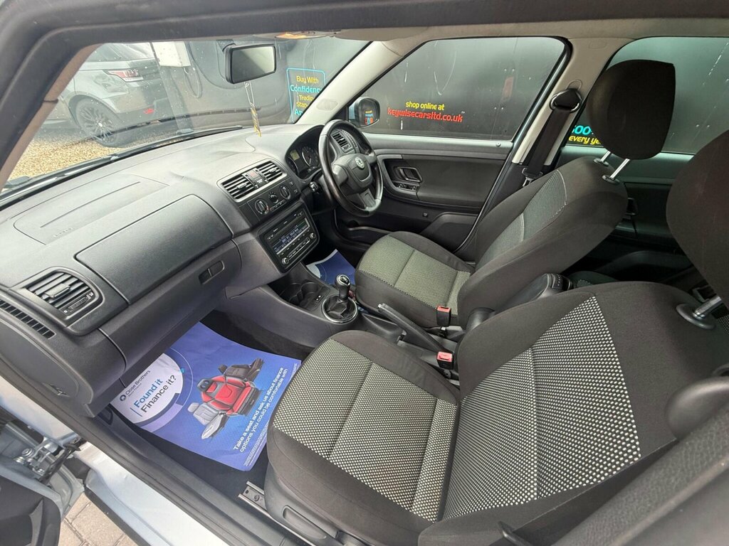 Skoda Fabia 1.2 Htp 6V 1 Red #16