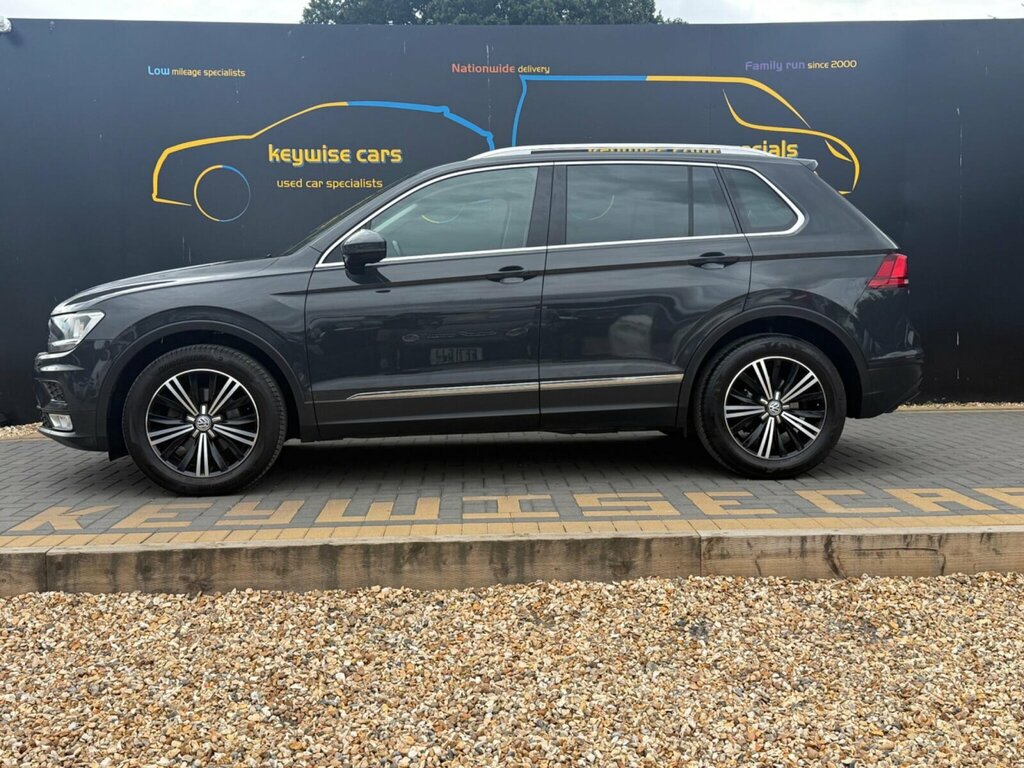 Volkswagen Tiguan 2.0 Tdi Bluemotion Tech Se Navigation Euro 6 Ss Grey #2