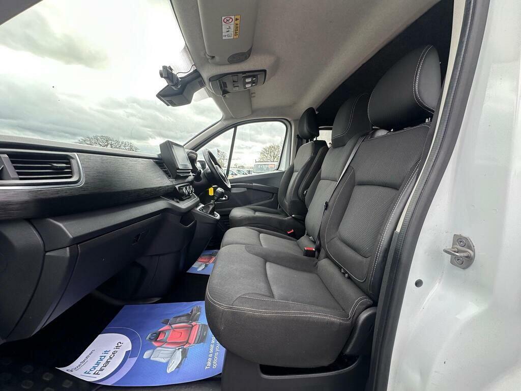 Nissan Primastar Dci Acenta L2h1 White #16