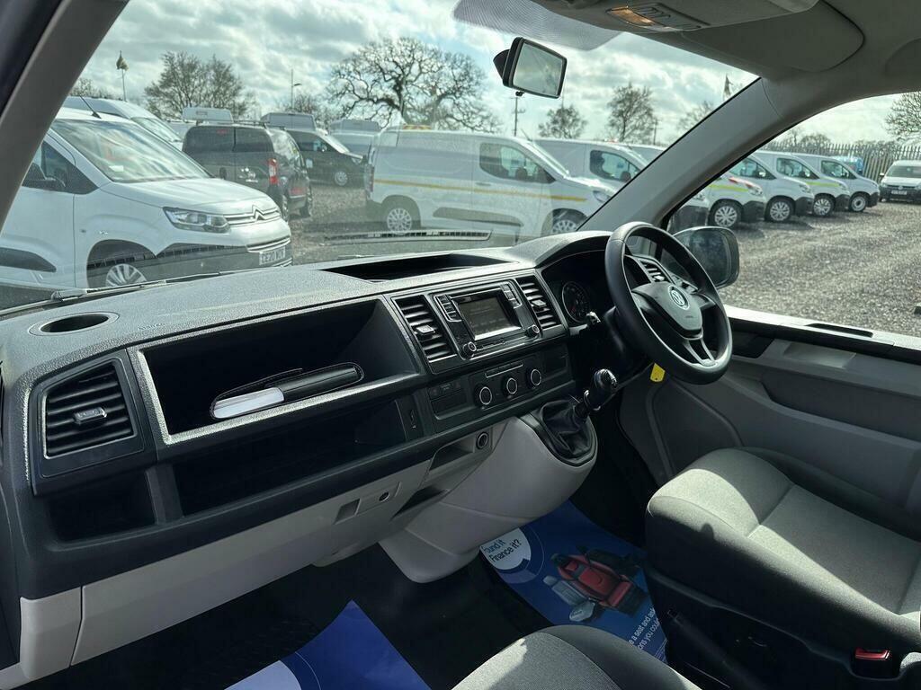 Volkswagen Transporter 2L Startline White #16