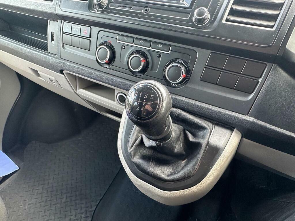 Volkswagen Transporter 2L Startline White #19