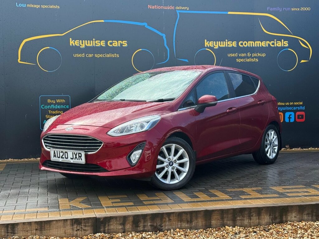 Ford Fiesta 1.0T Ecoboost Titanium Euro 6 Ss Red