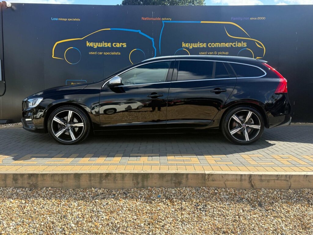 Volvo V60 2.0 D3 R-design Lux Nav Euro 6 Ss Black #2