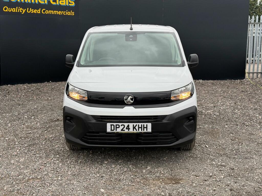 Vauxhall Combo Combo 1.5 Turbo D 2300 Pro L2 H1 Euro 6 Ss 6Dr White #9