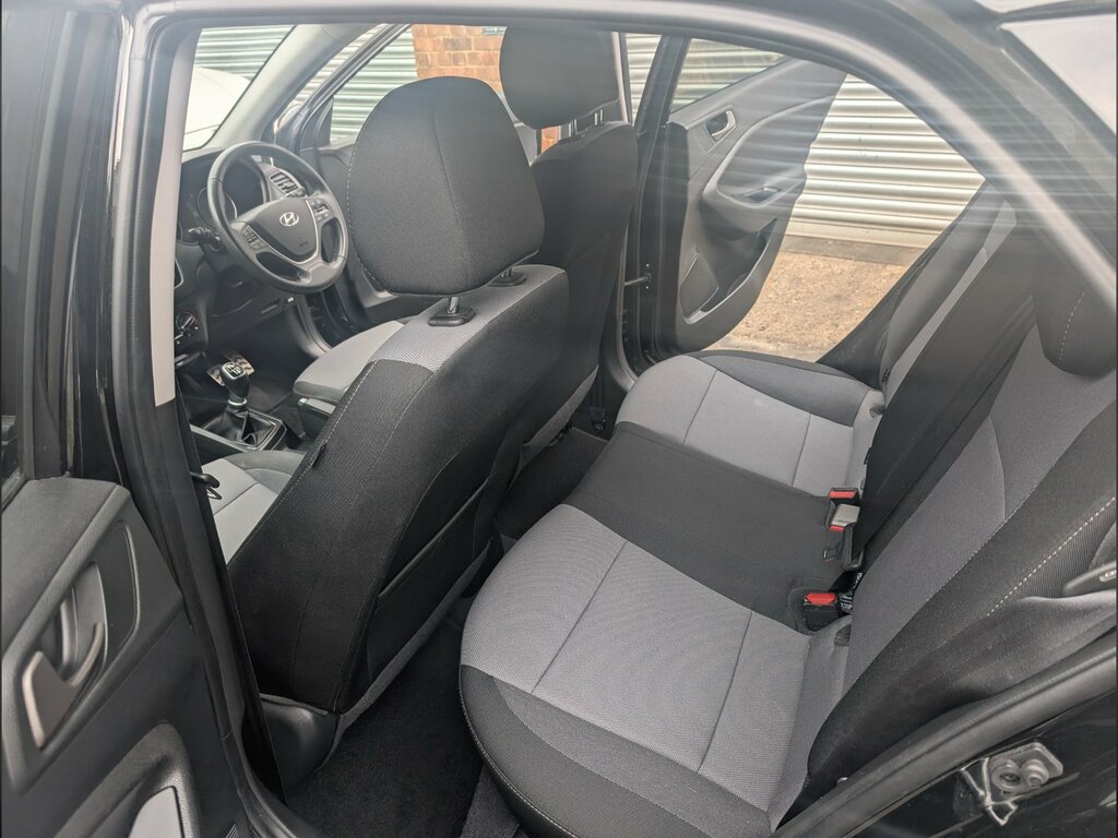 Hyundai I20 I20 Se Mpi Red #10