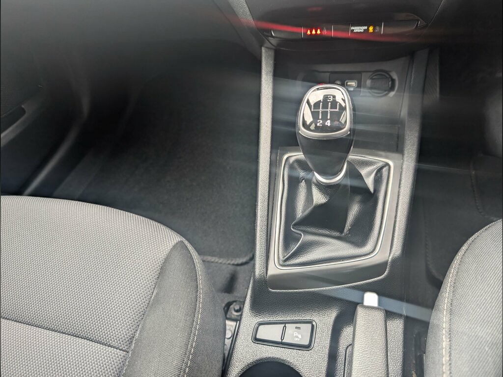 Hyundai I20 I20 Se Mpi Red #19